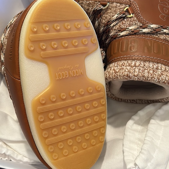 Chloe x Moon Boot® Lace-Up Boot - Picture 10 of 12